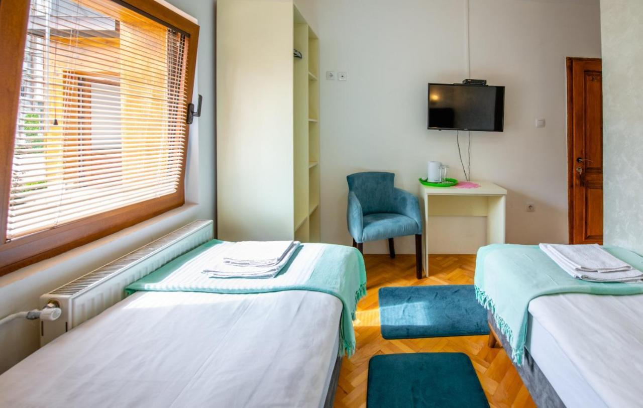 Guesthouse Sandra Колашин Экстерьер фото